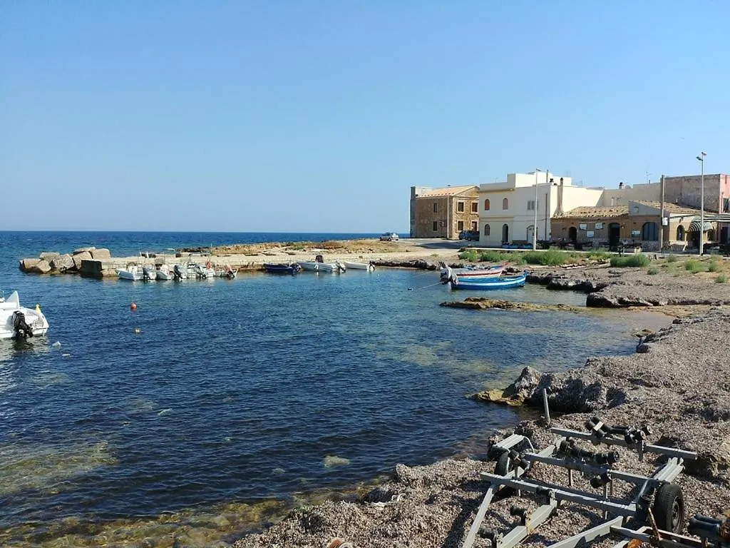 Villa Lu Noto Calabernardo 0*,  Italia